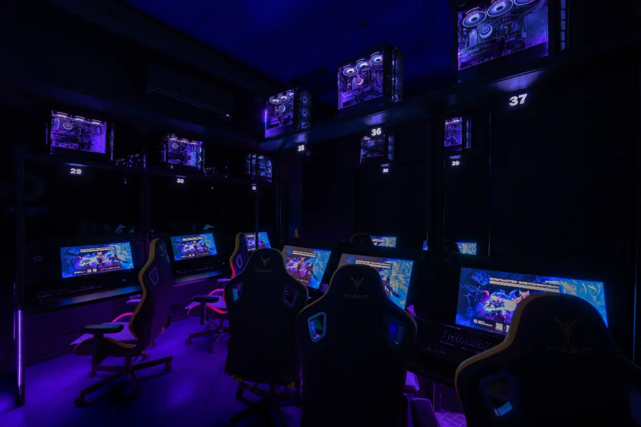 Изображение клуба F5 Центр киберспорта Семеновская № 8