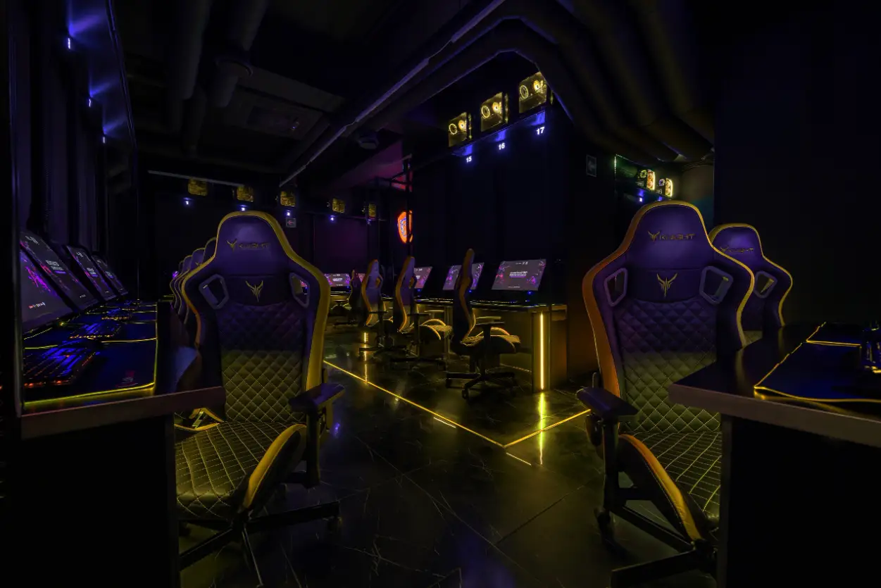 Изображение клуба F5 Центр киберспорта Сокол № 7