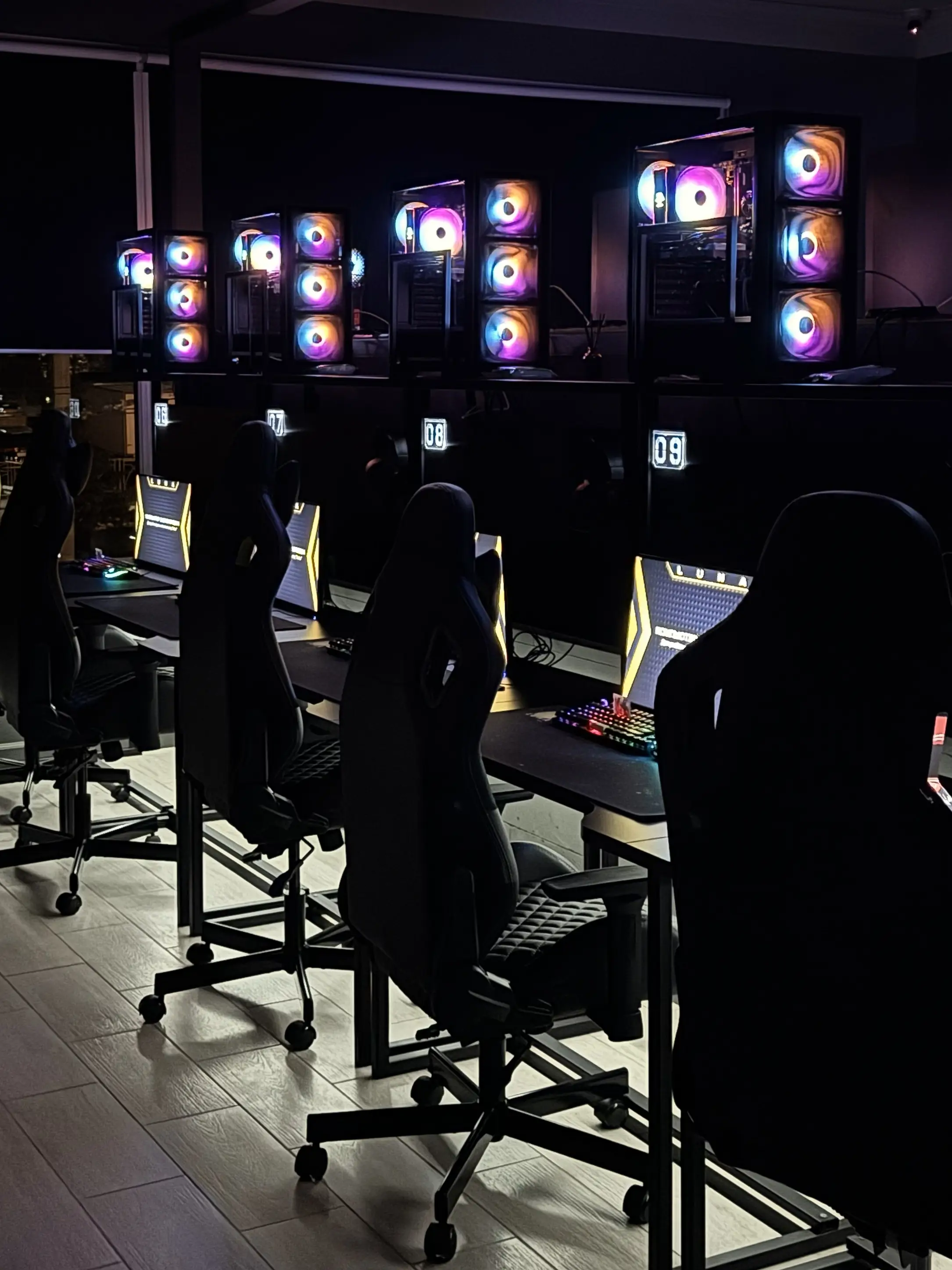 Изображение клуба LUNA № 1