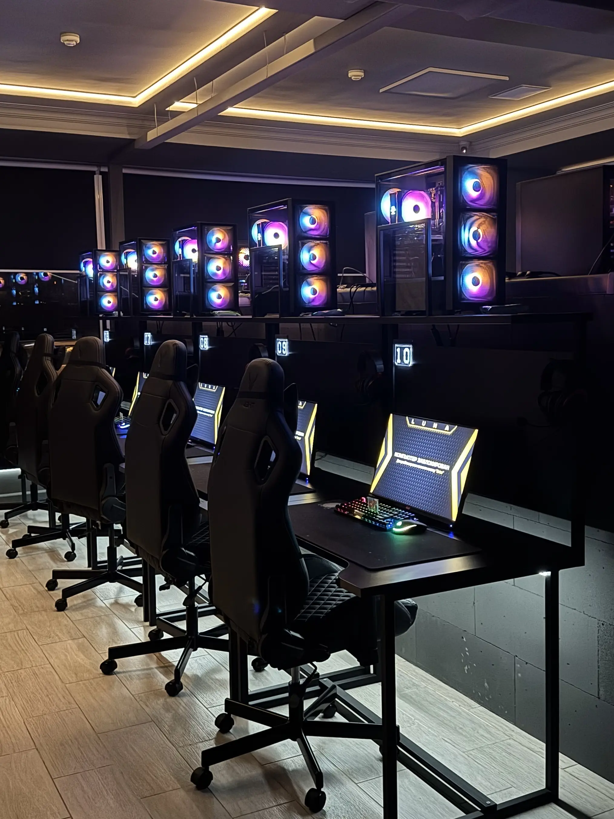 Изображение клуба LUNA № 5