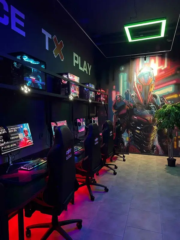 Изображение клуба CyberX Kamenka № 2