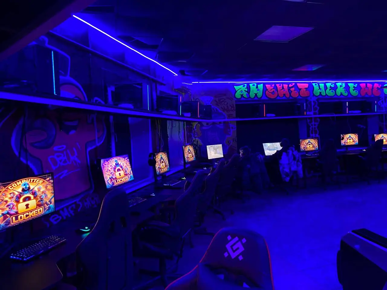 Изображение клуба Cyber Lounge № 6