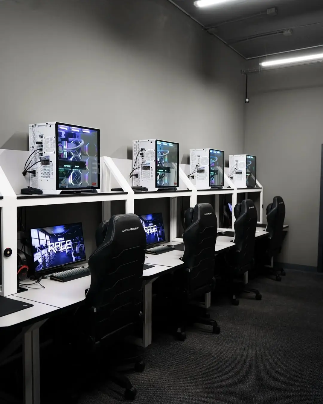 Изображение клуба RAGE № 8