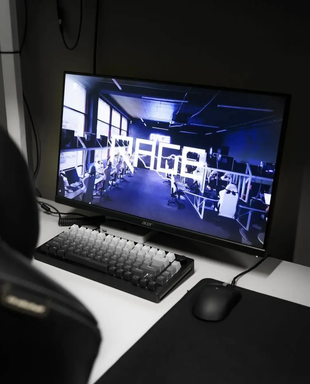 Изображение клуба RAGE № 7