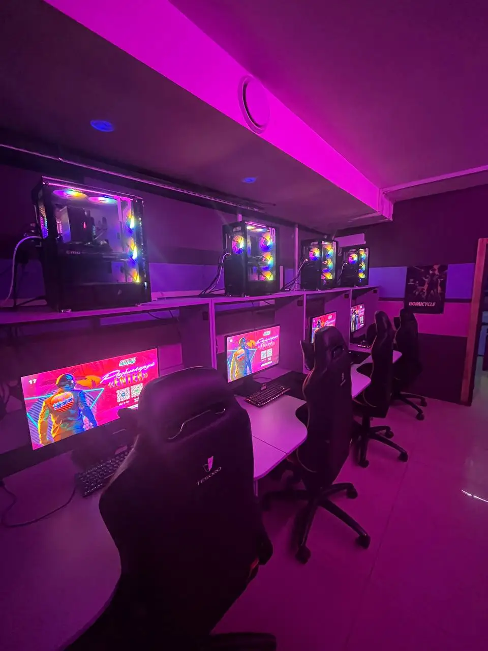 Изображение клуба «GAME BUSTERS» на пр. Октября, 158 № 6