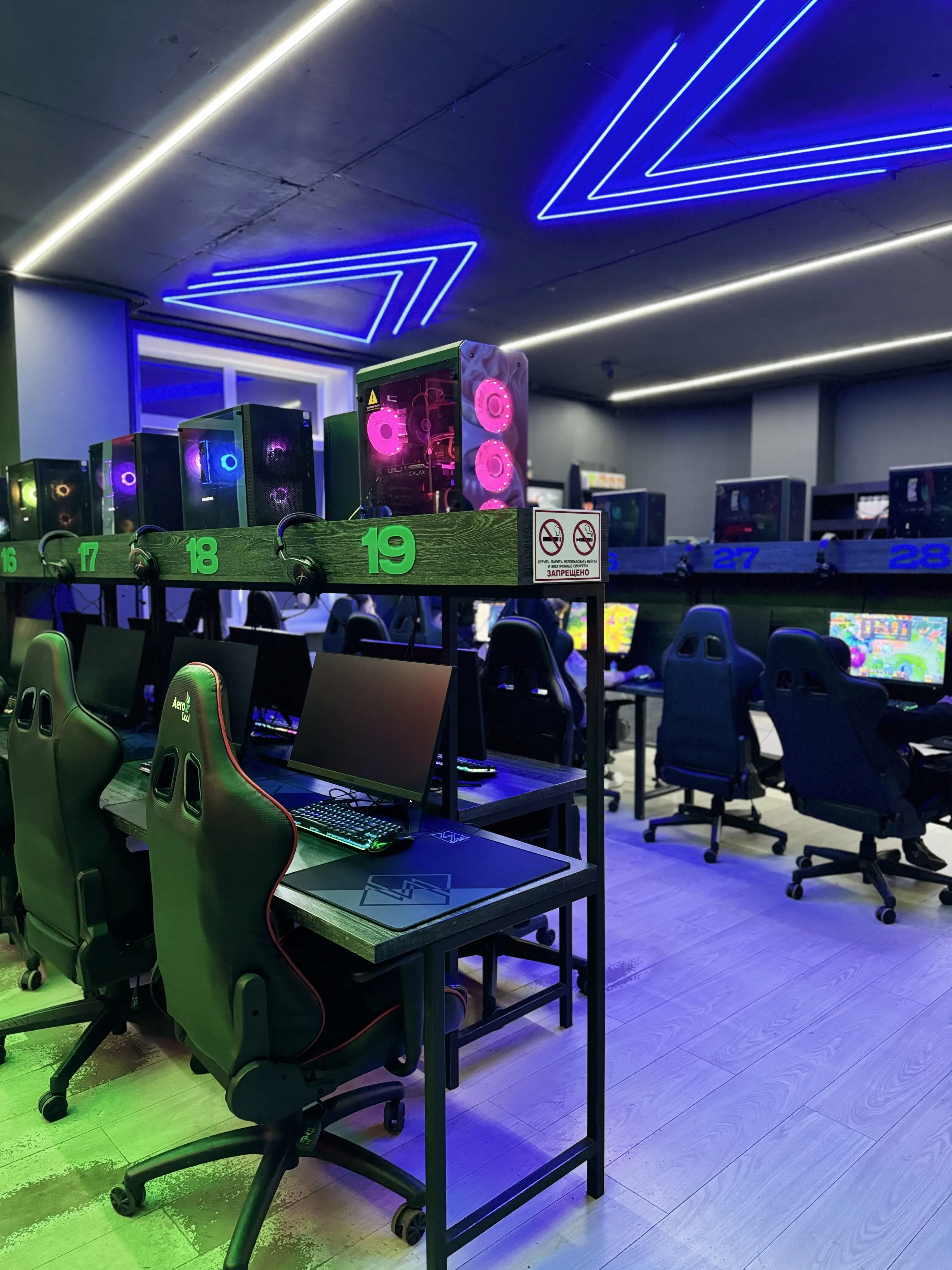 Изображение клуба Storm Cyber Club № 7