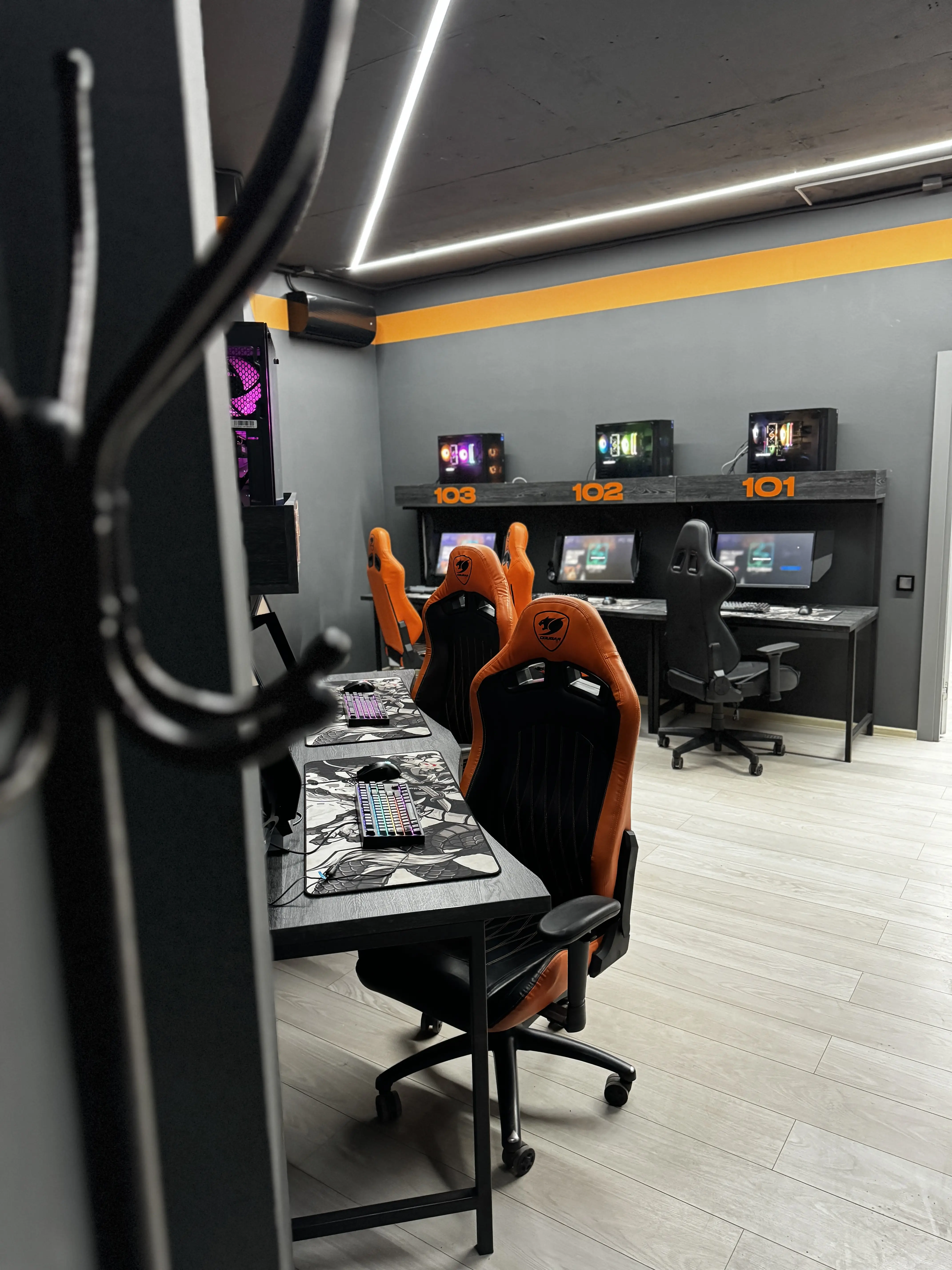 Изображение клуба Storm Cyber Club № 5