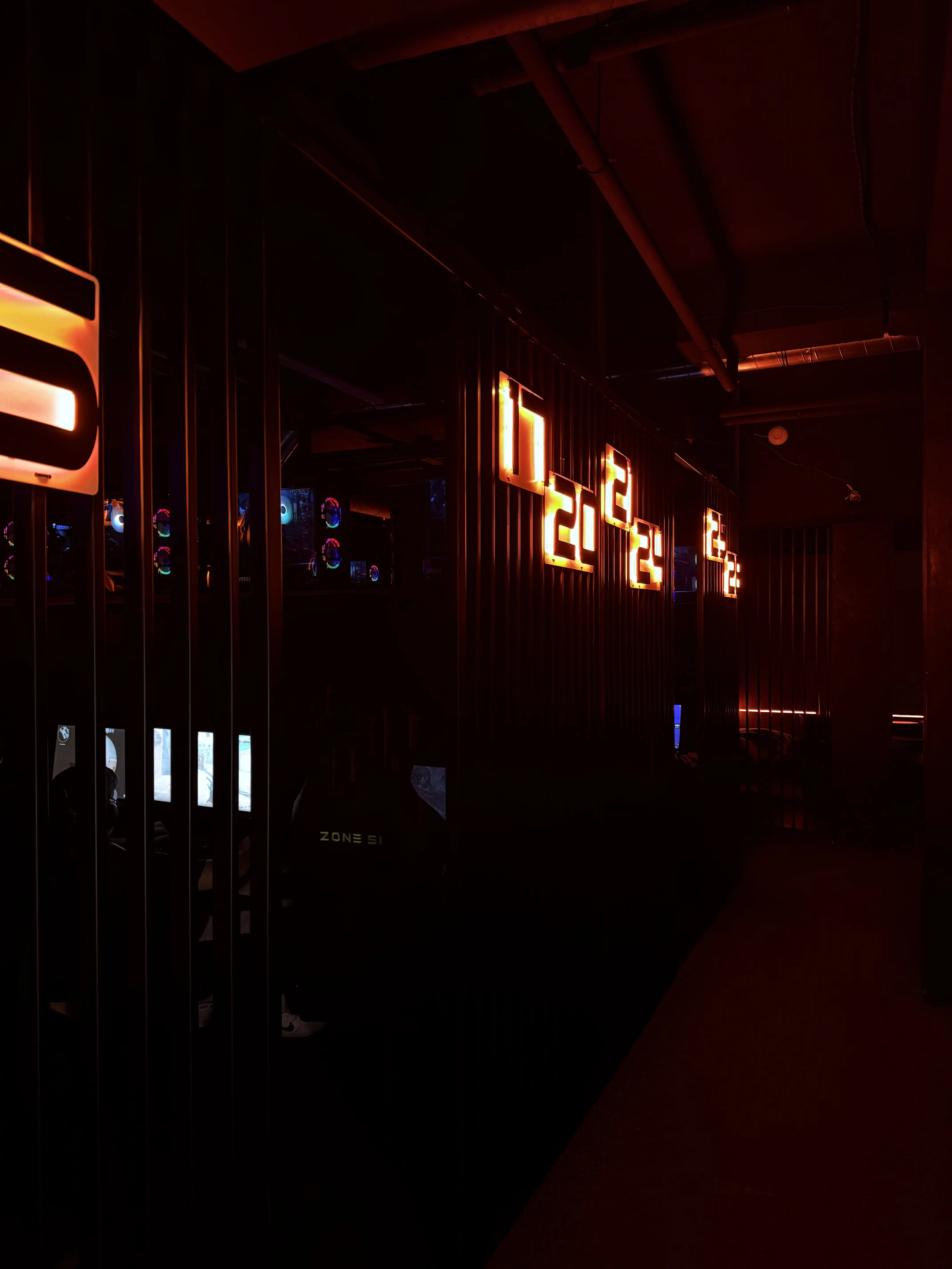 Изображение клуба Holl Cyber Lounge № 9