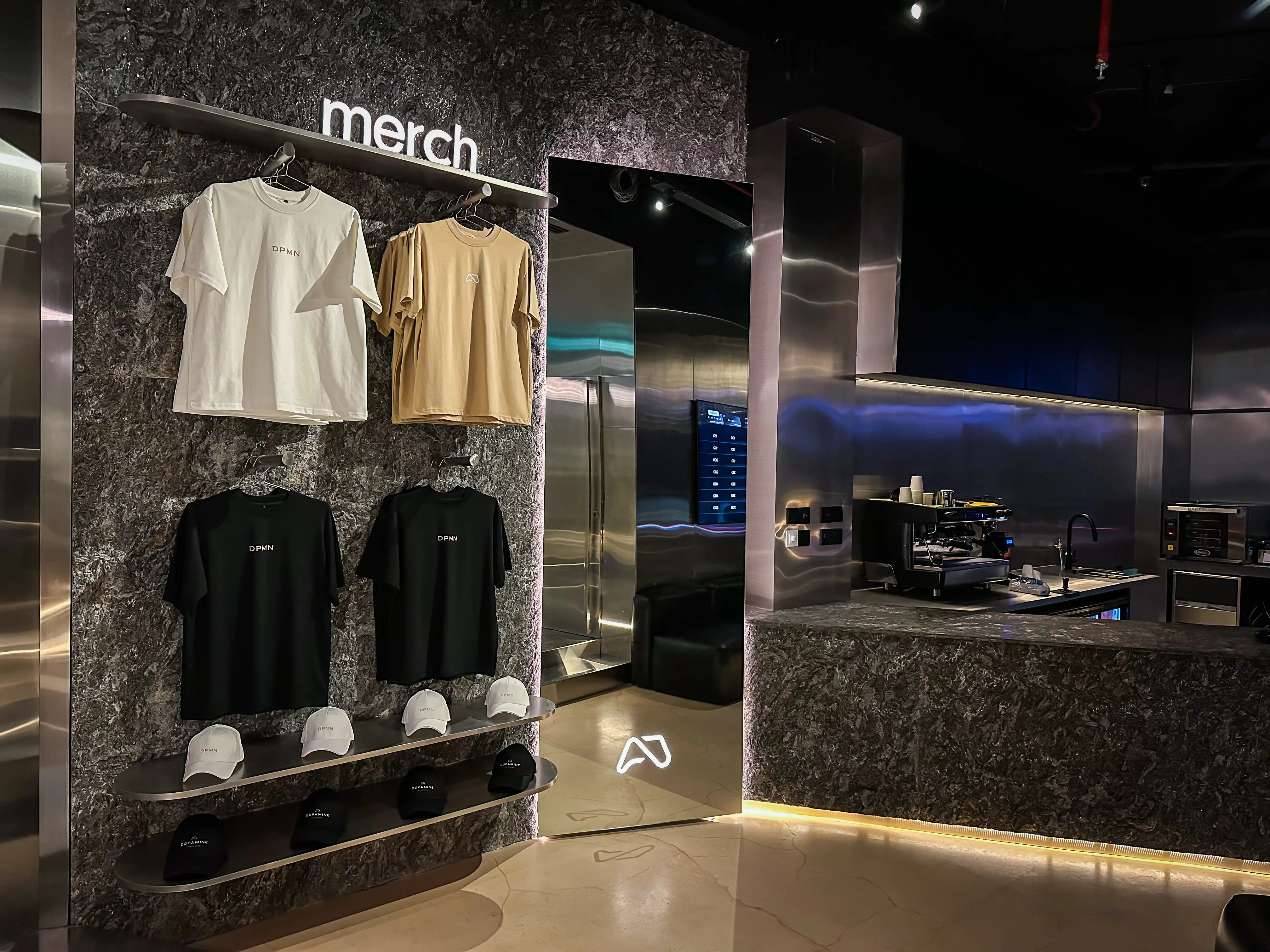 Изображение клуба Dopamine eSports Lounge (JBR branch) № 4