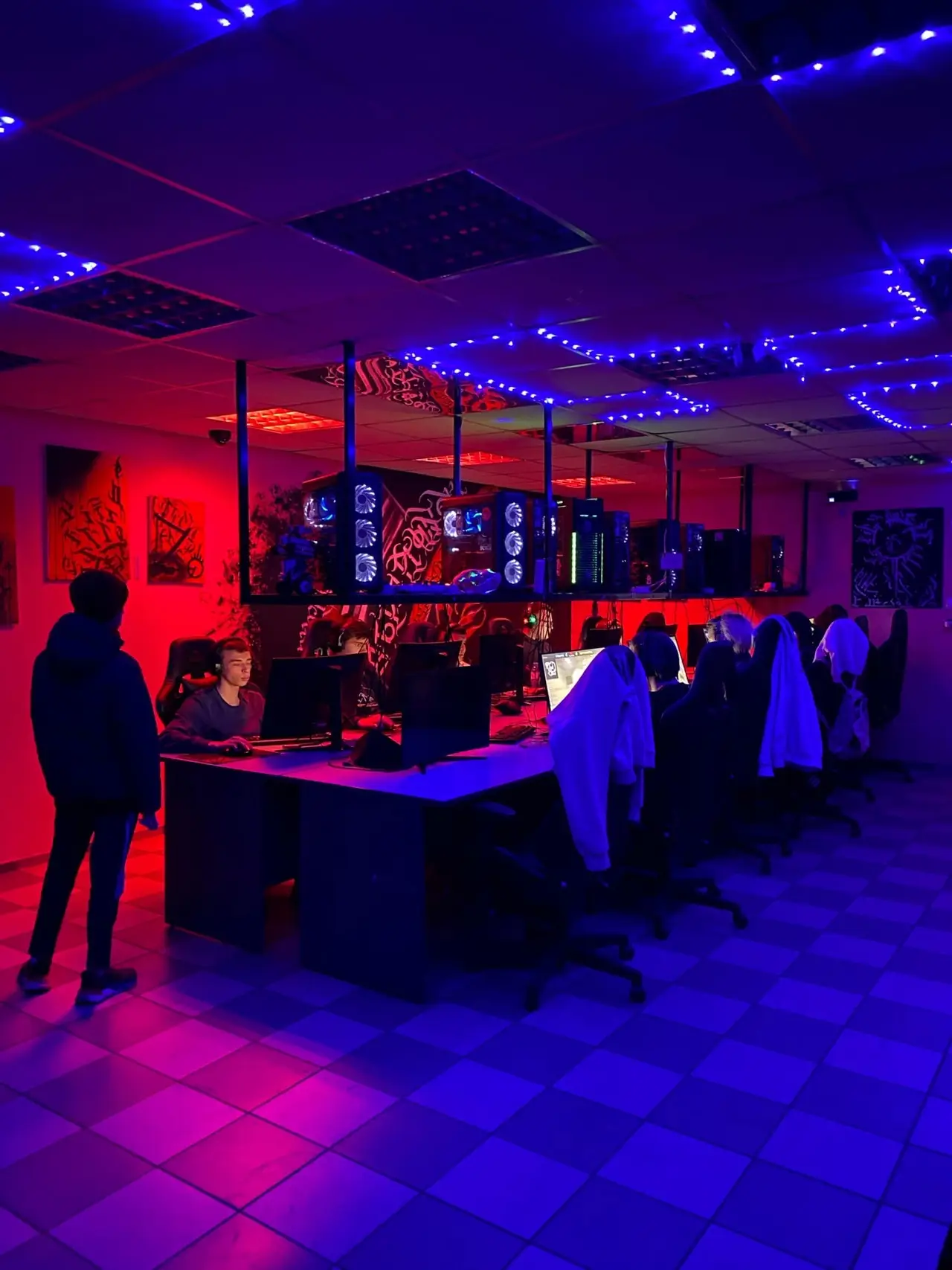 Изображение клуба Under № 4