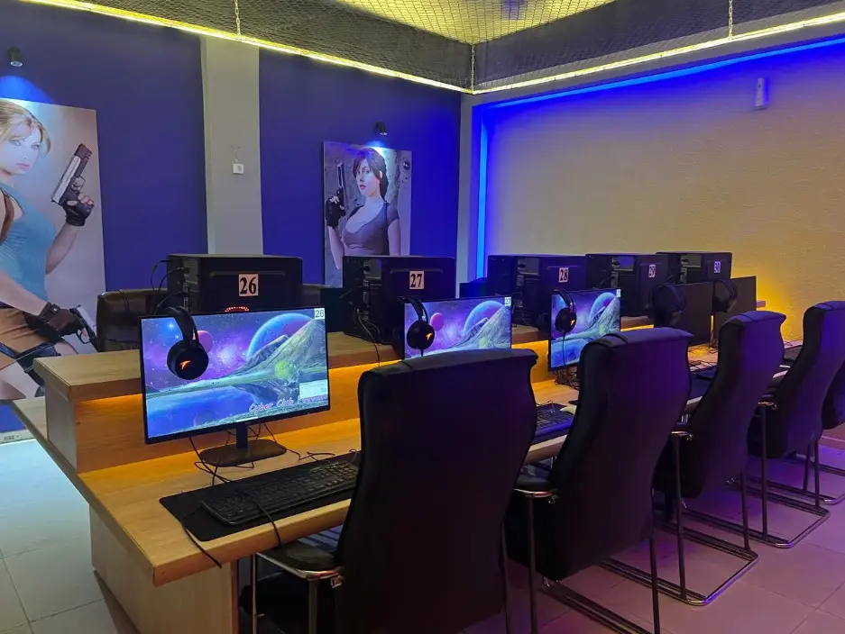 Изображение клуба Cyber Club Paytaht № 1