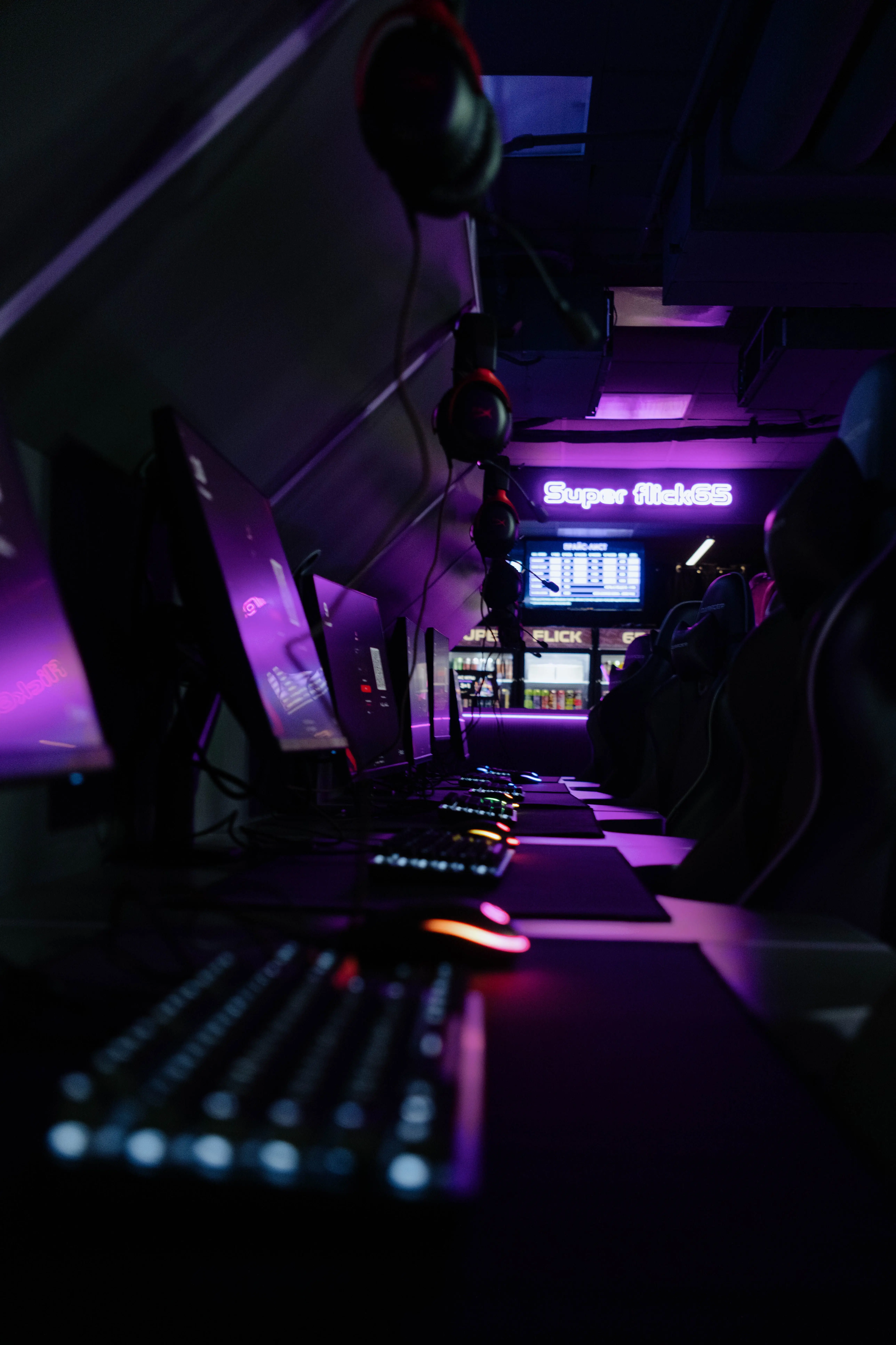 Изображение клуба SUPER FLICK 65 № 1