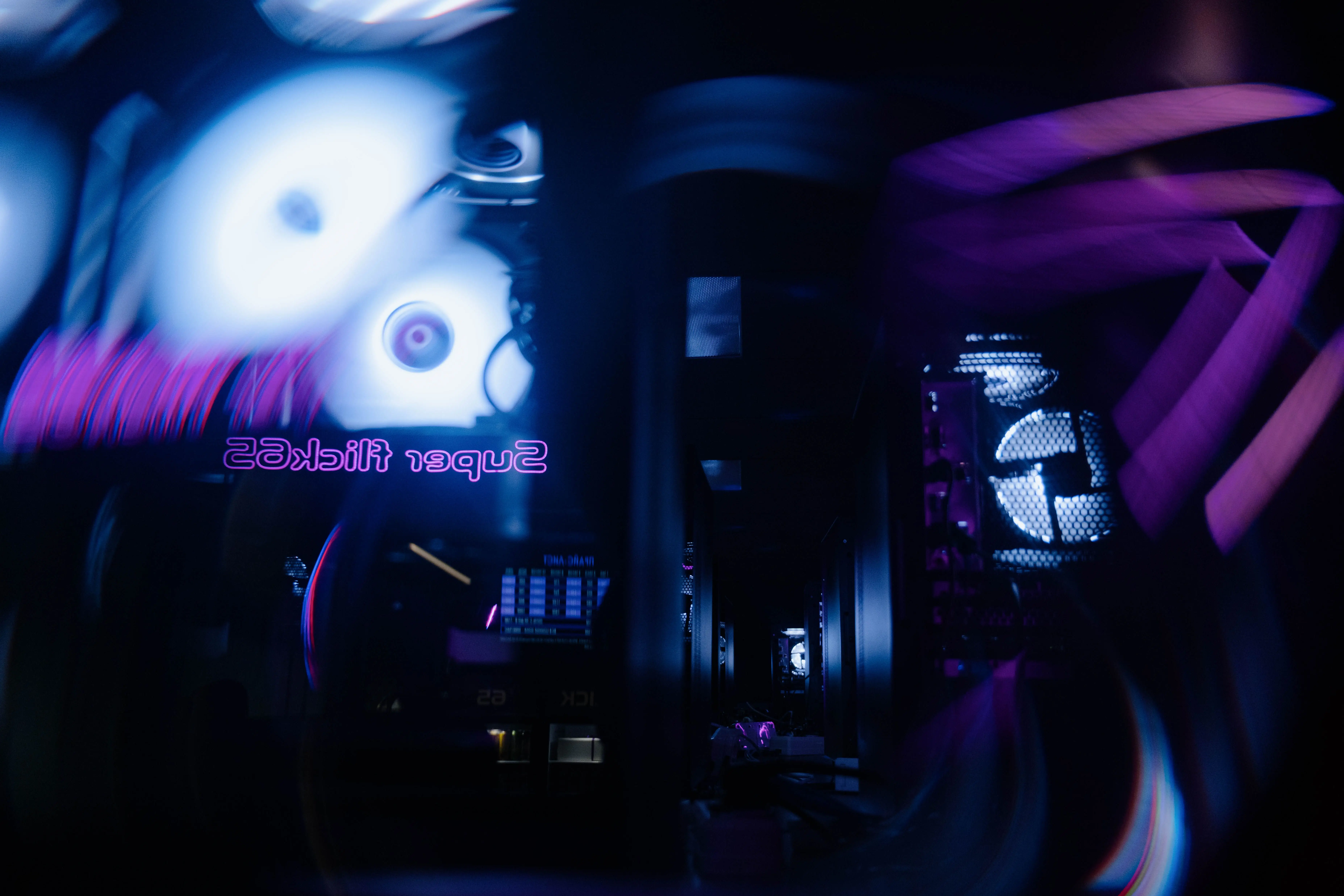 Изображение клуба SUPER FLICK 65 № 3