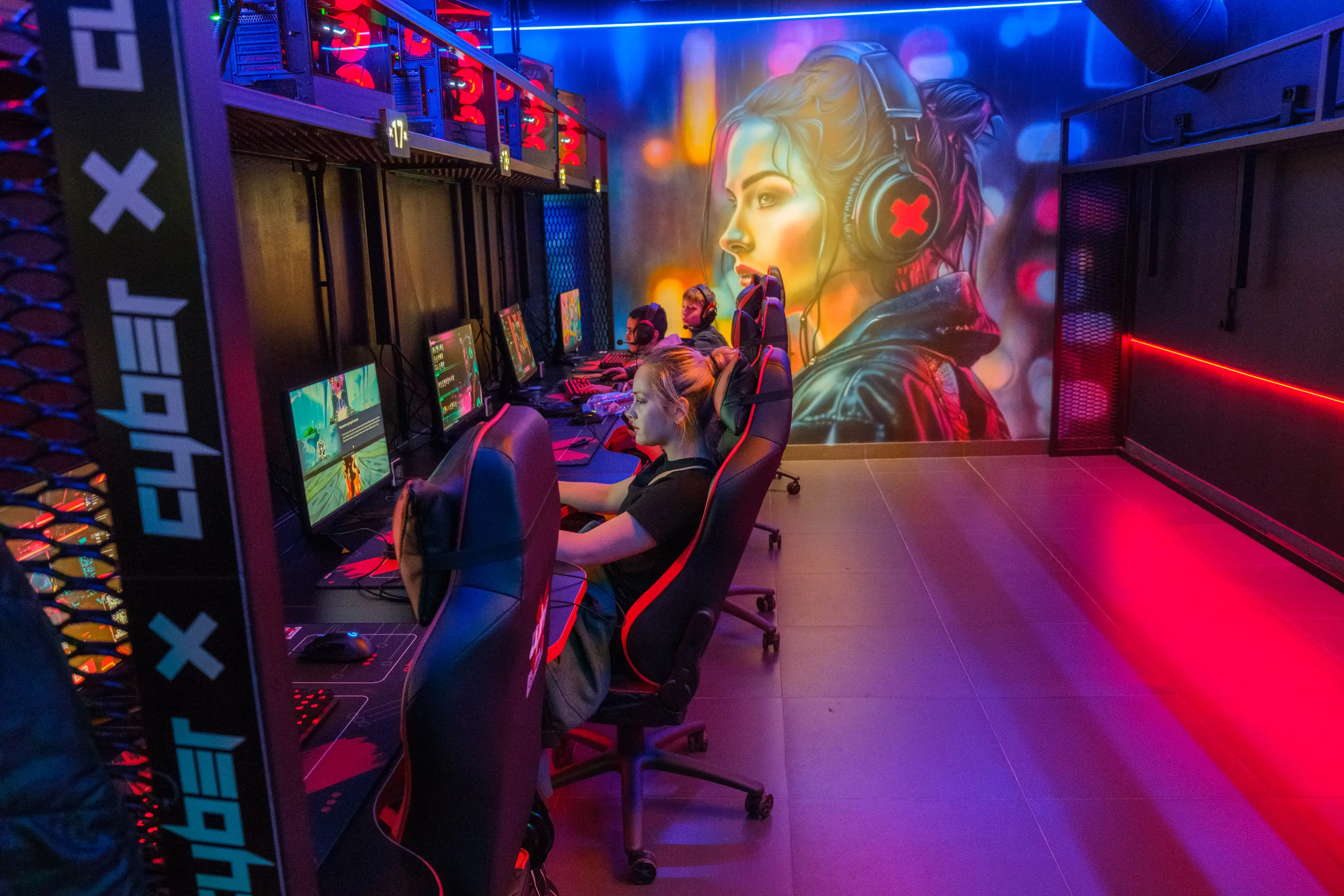 Изображение клуба CyberX Карпинского № 7