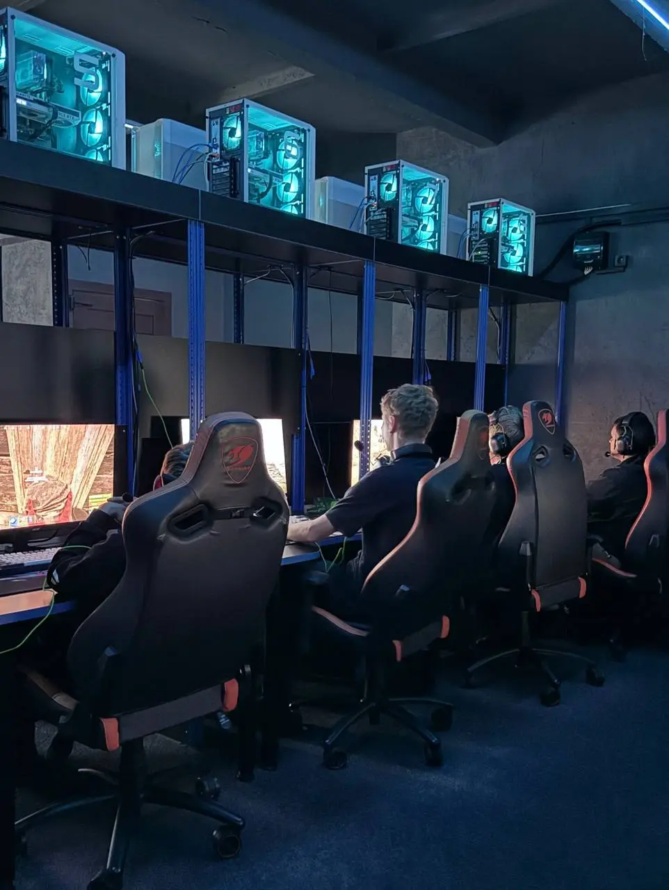 Изображение клуба Vertex № 5