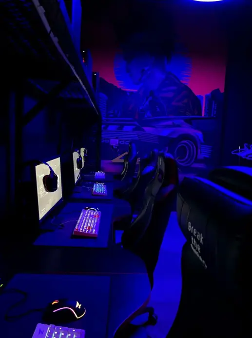 Изображение клуба Кибер № 5