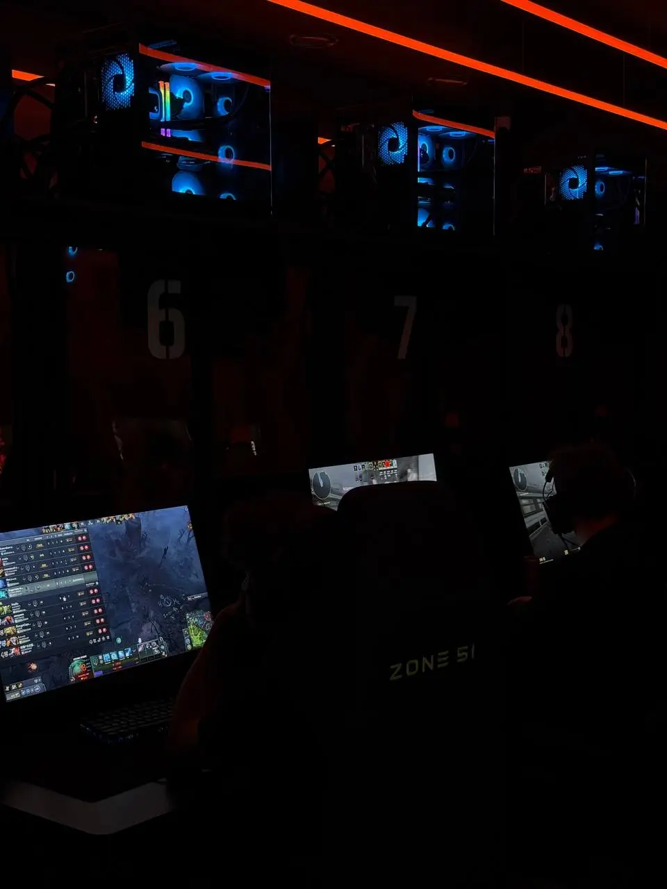 Изображение клуба Glitch Cyber Arena № 5