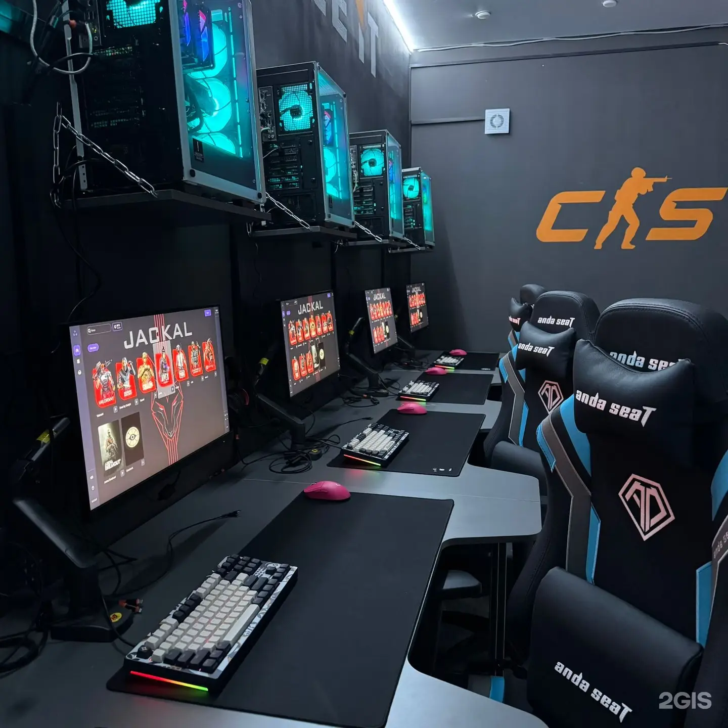 Изображение клуба Jackal № 1