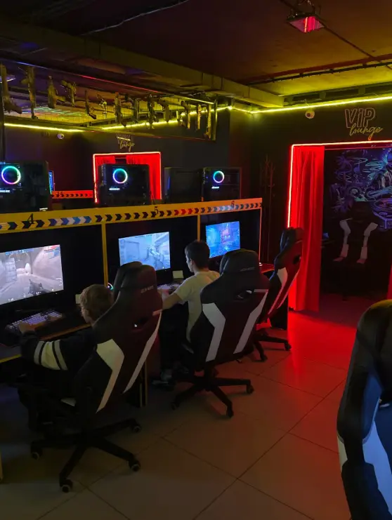 Изображение клуба 212 № 4