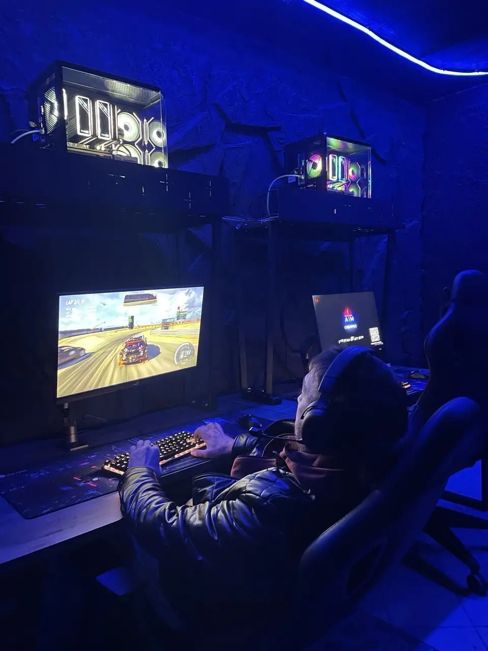 Изображение клуба AIM Бутлерова 35 № 7