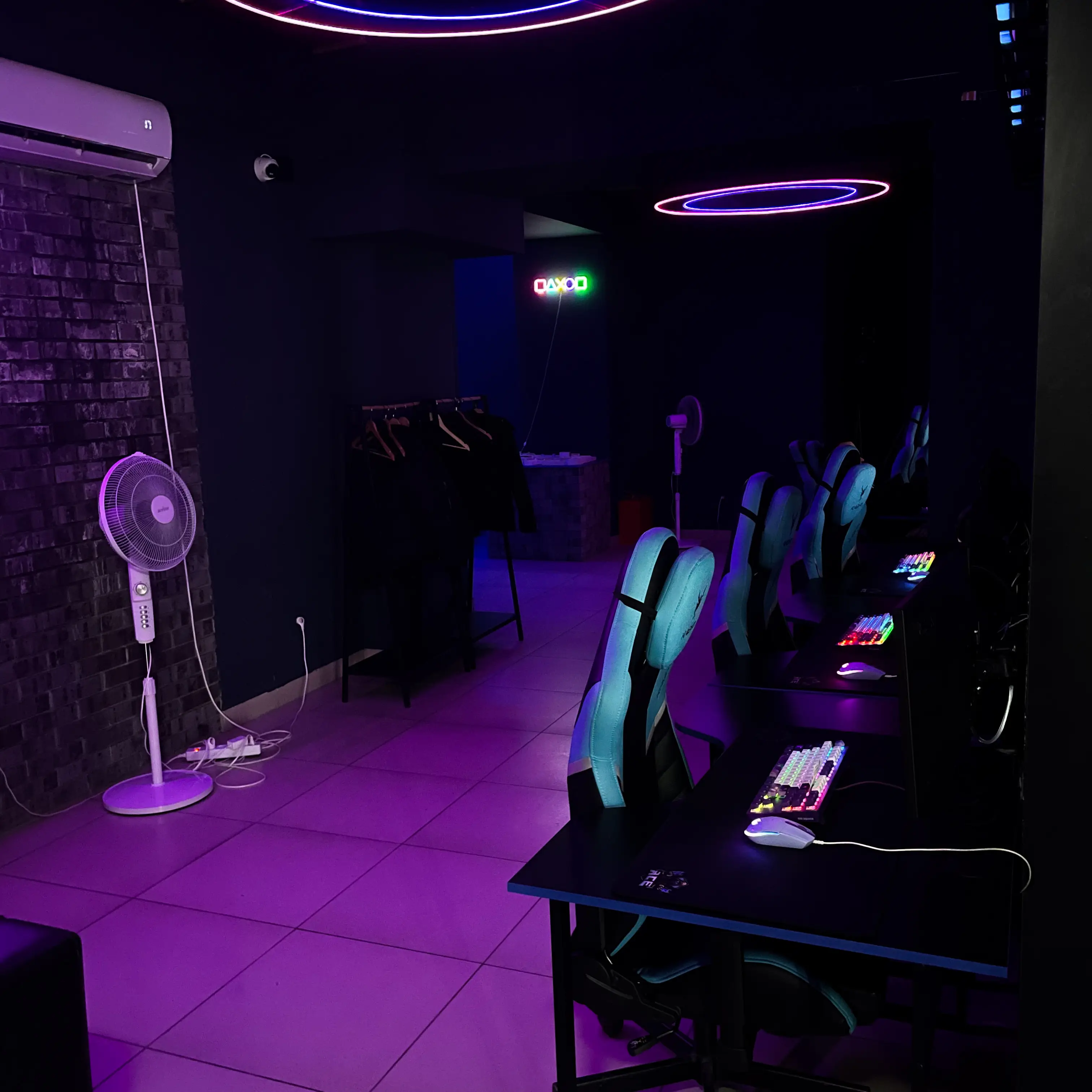 Изображение клуба ACE CYBER ClUB № 8