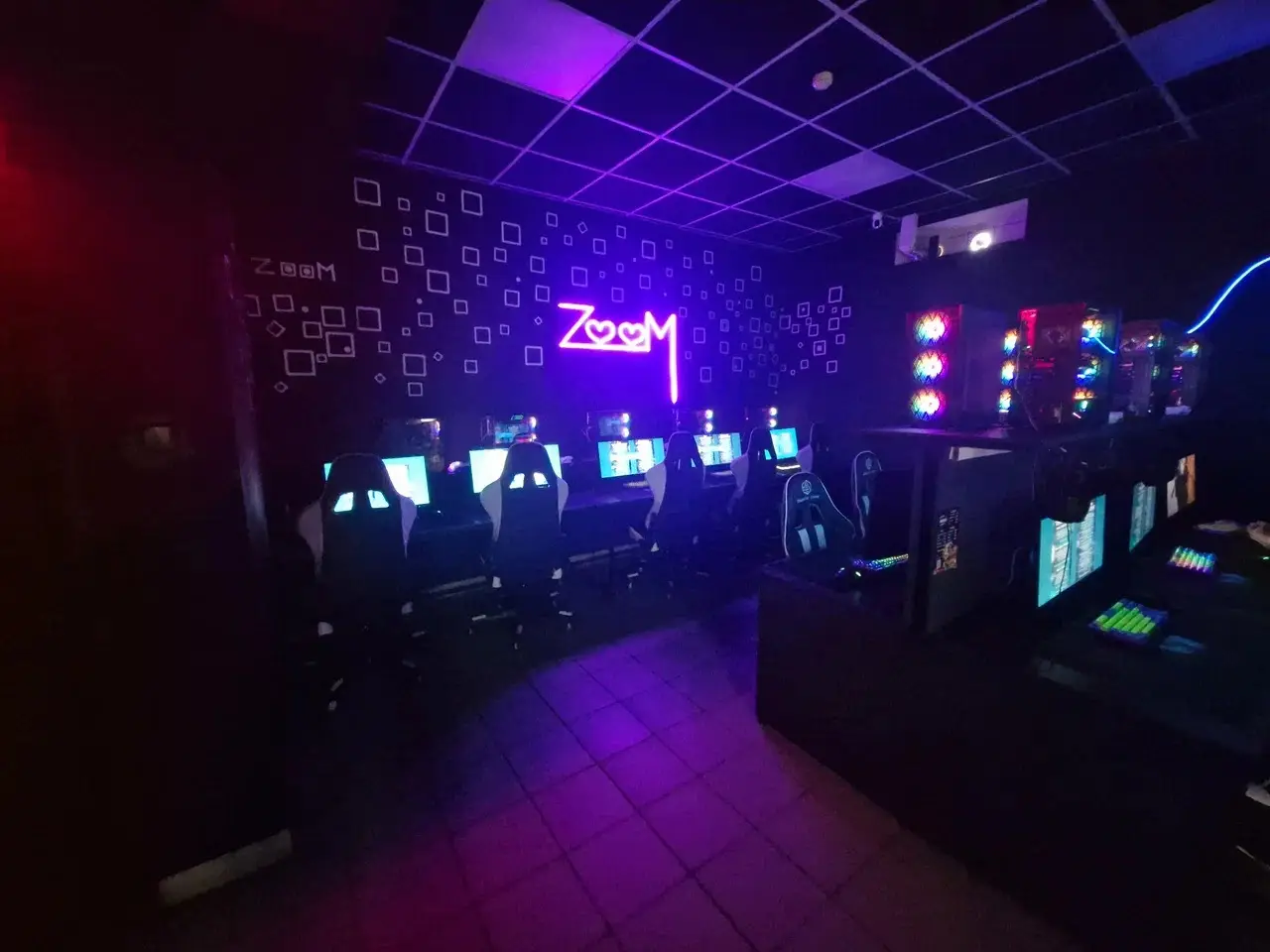 Изображение клуба ZOOM CYBER ARENA GOGOL № 1