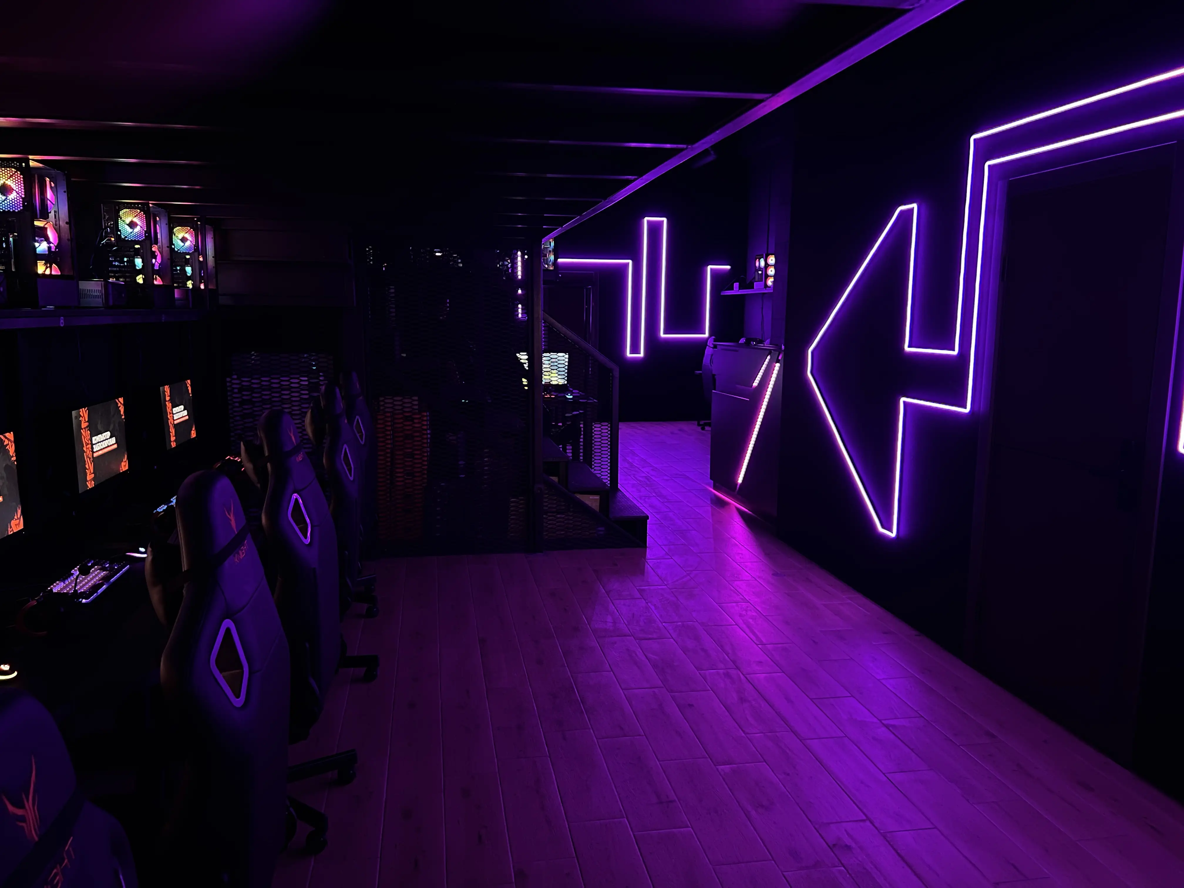 Изображение клуба Go next. Cyber arena № 1