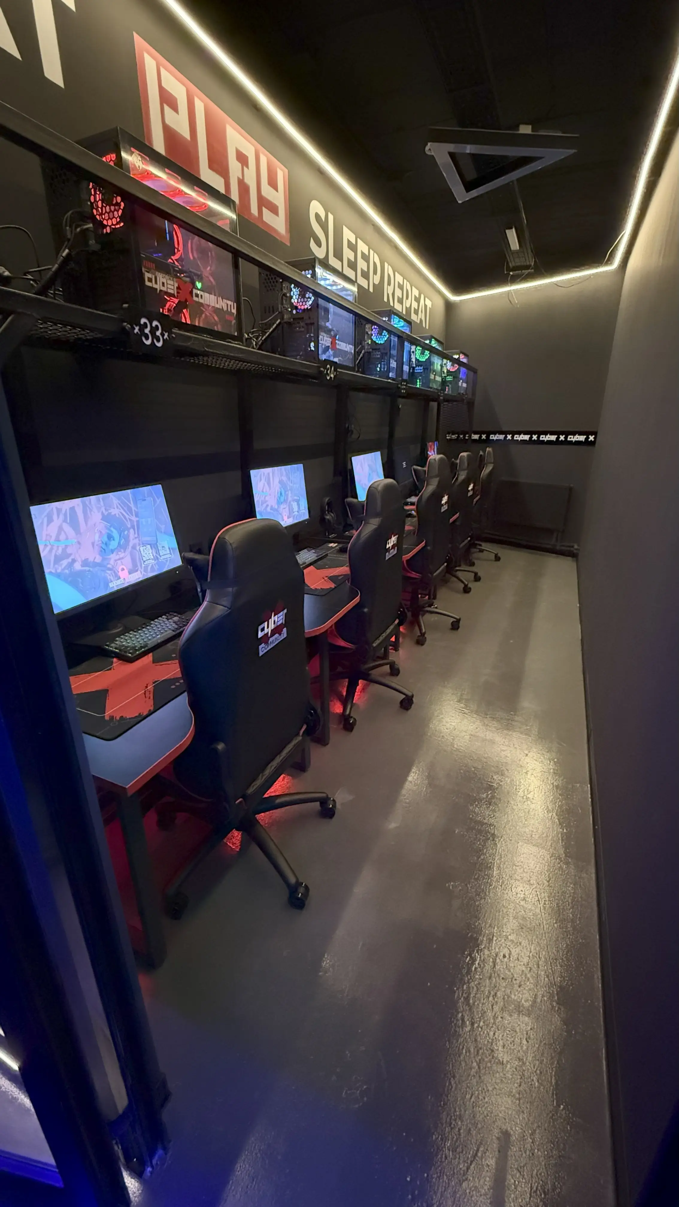 Изображение клуба CyberX № 2