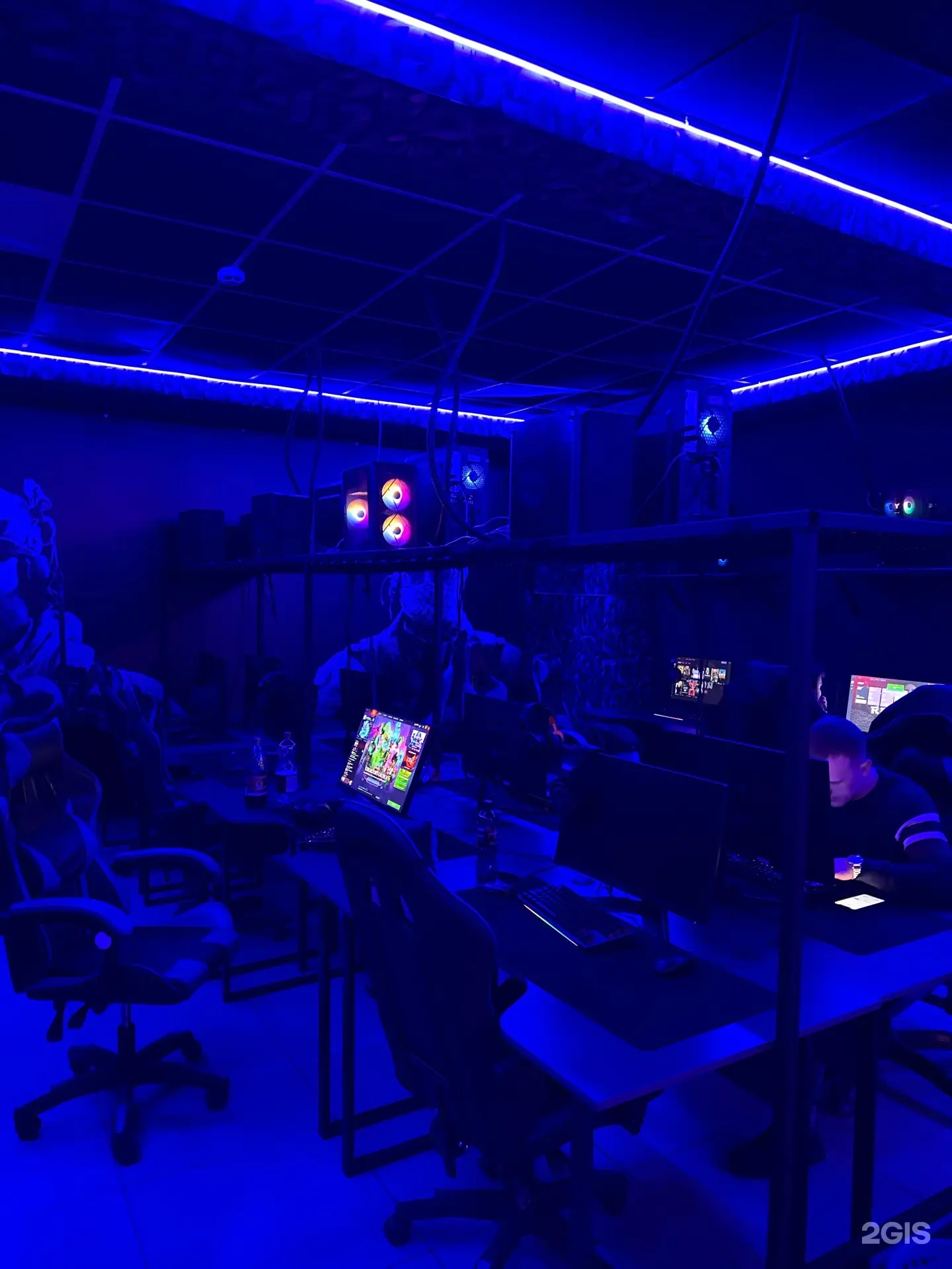 Изображение клуба RoninCyberClub № 1