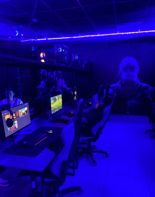 Изображение клуба RoninCyberClub № 2