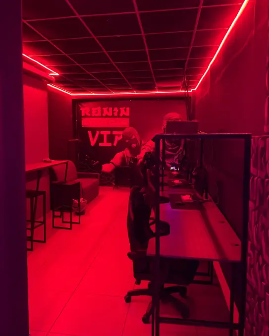 Изображение клуба RoninCyberClub № 5