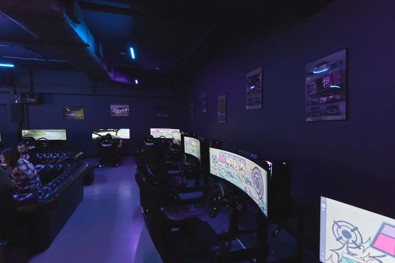 Изображение клуба МетаРейсинг № 6