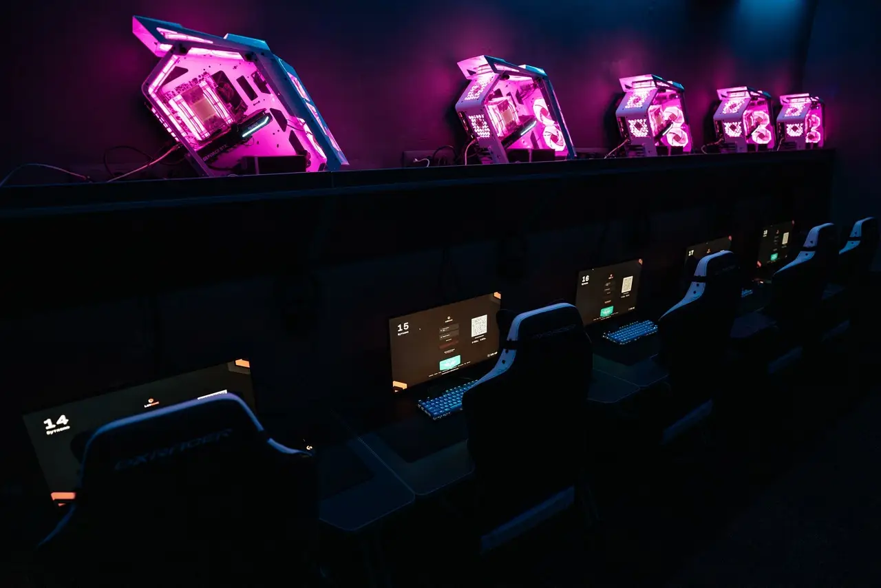 Изображение клуба White Raven № 5