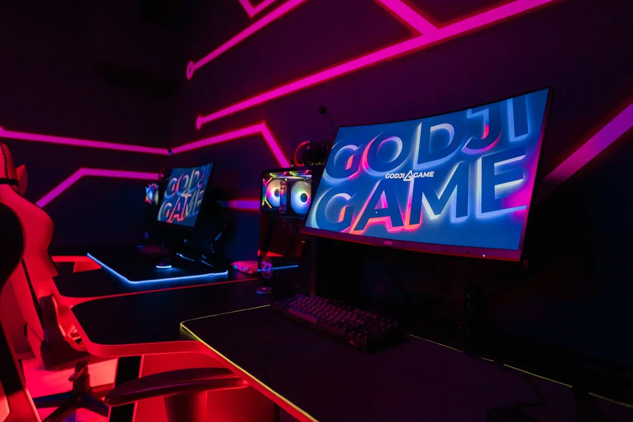 Изображение клуба Godji Cyber Lounge № 2