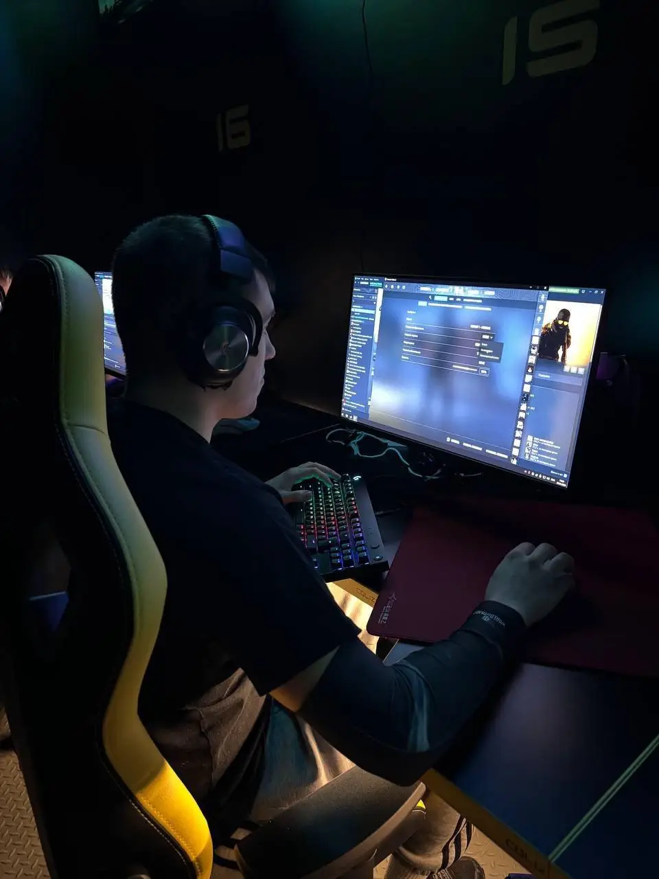 Изображение клуба COLIZEUM Магадан Ленина № 7