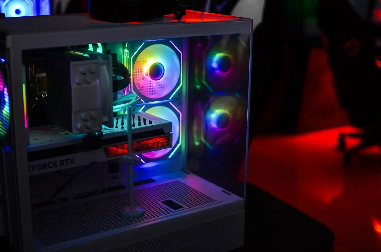 Изображение клуба Godji Cyber lounge № 3