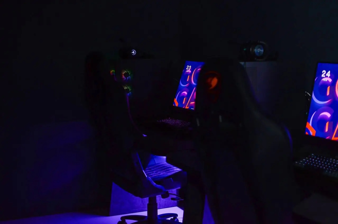 Изображение клуба Godji Cyber lounge № 5