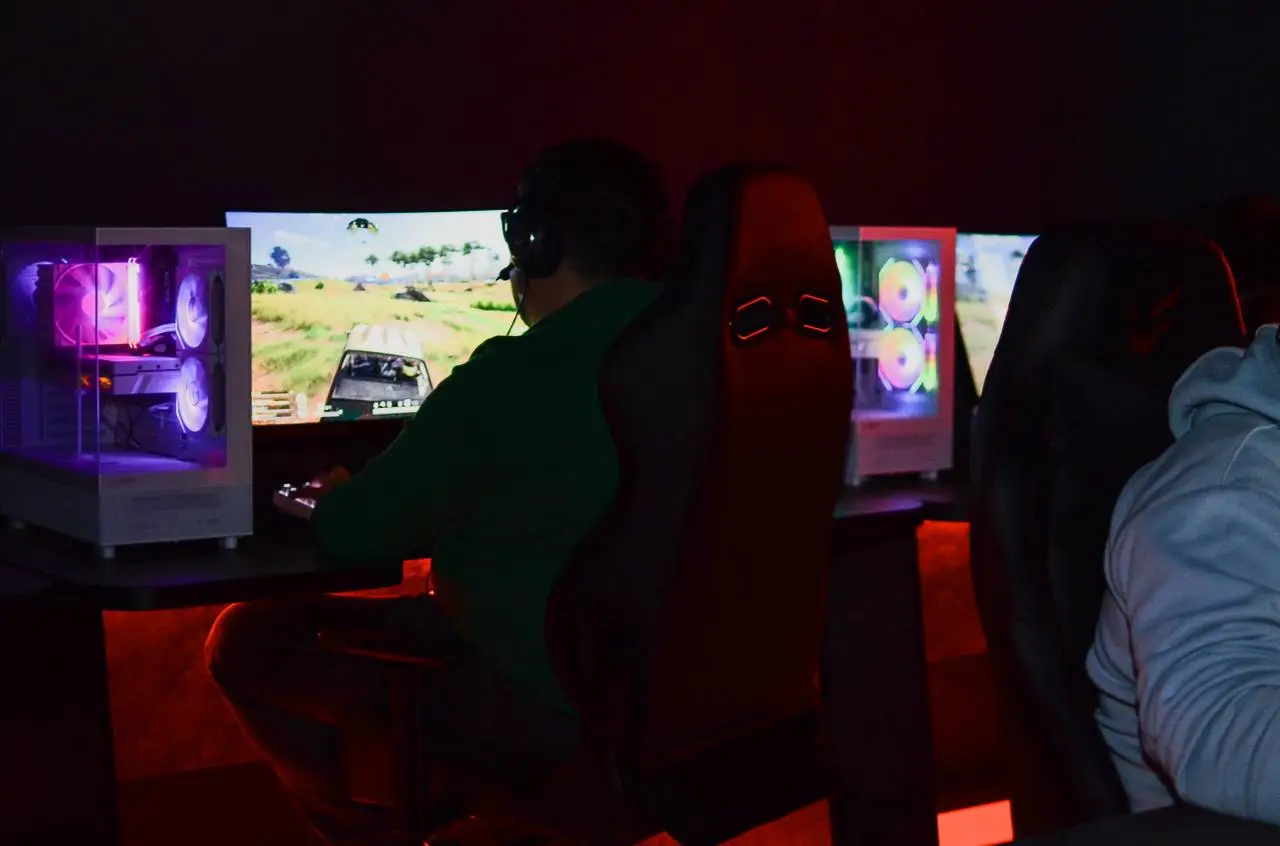 Изображение клуба Godji Cyber lounge № 8