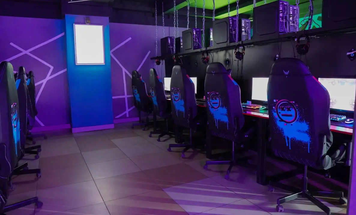 Изображение клуба Middle № 5