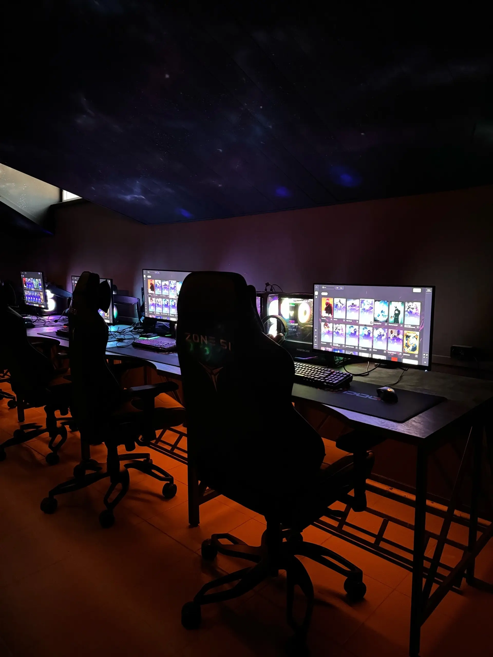 Изображение клуба Cyber Dogg № 5