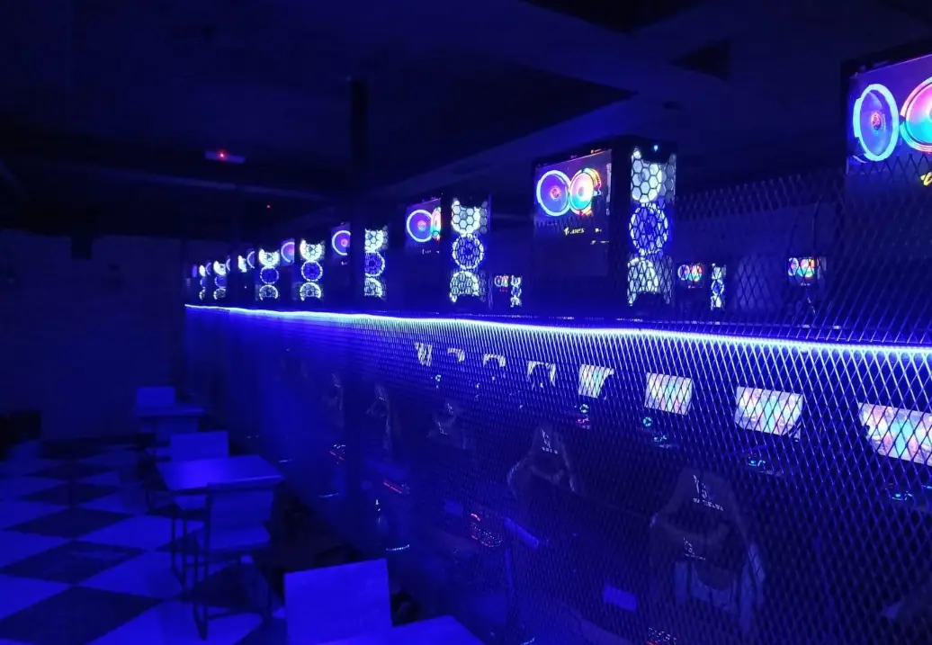 Изображение клуба Strike № 4