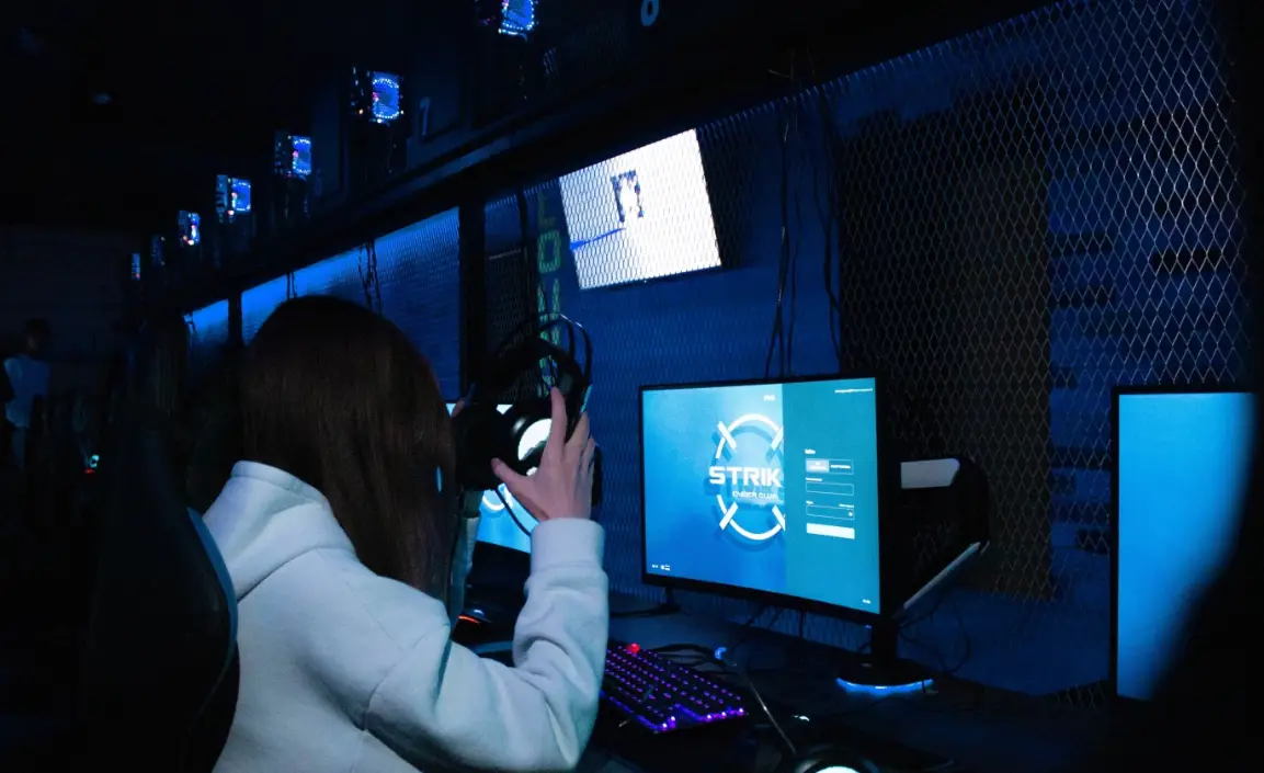 Изображение клуба Strike № 3