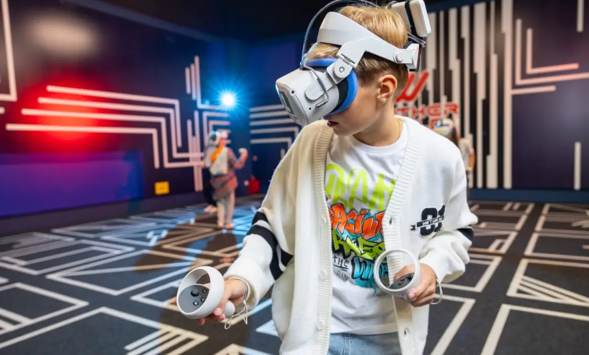 Изображение клуба Another World № 4