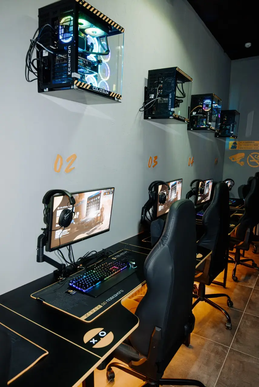 Изображение клуба COLIZEUM Ворошилова № 2