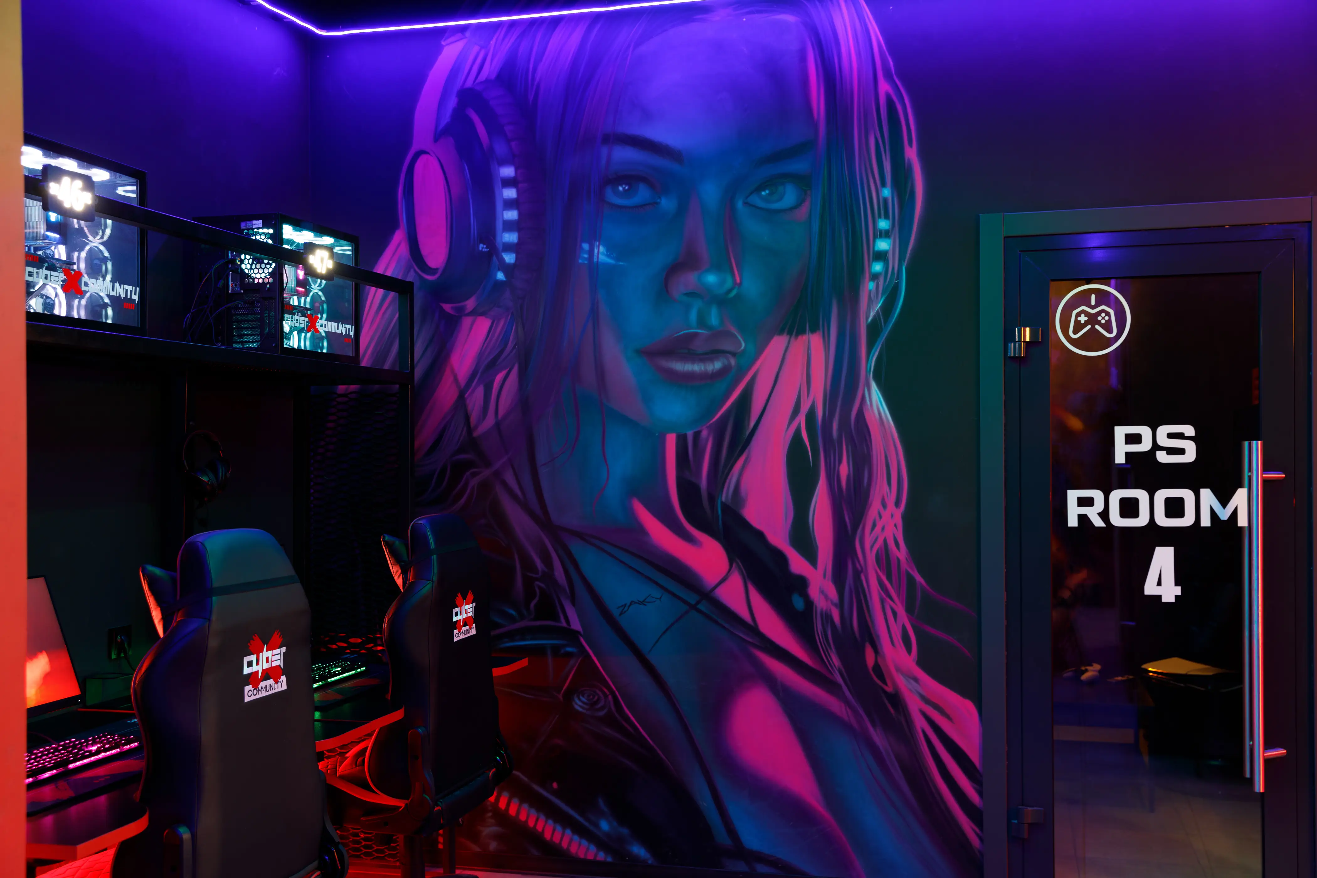 Изображение клуба CyberX № 10