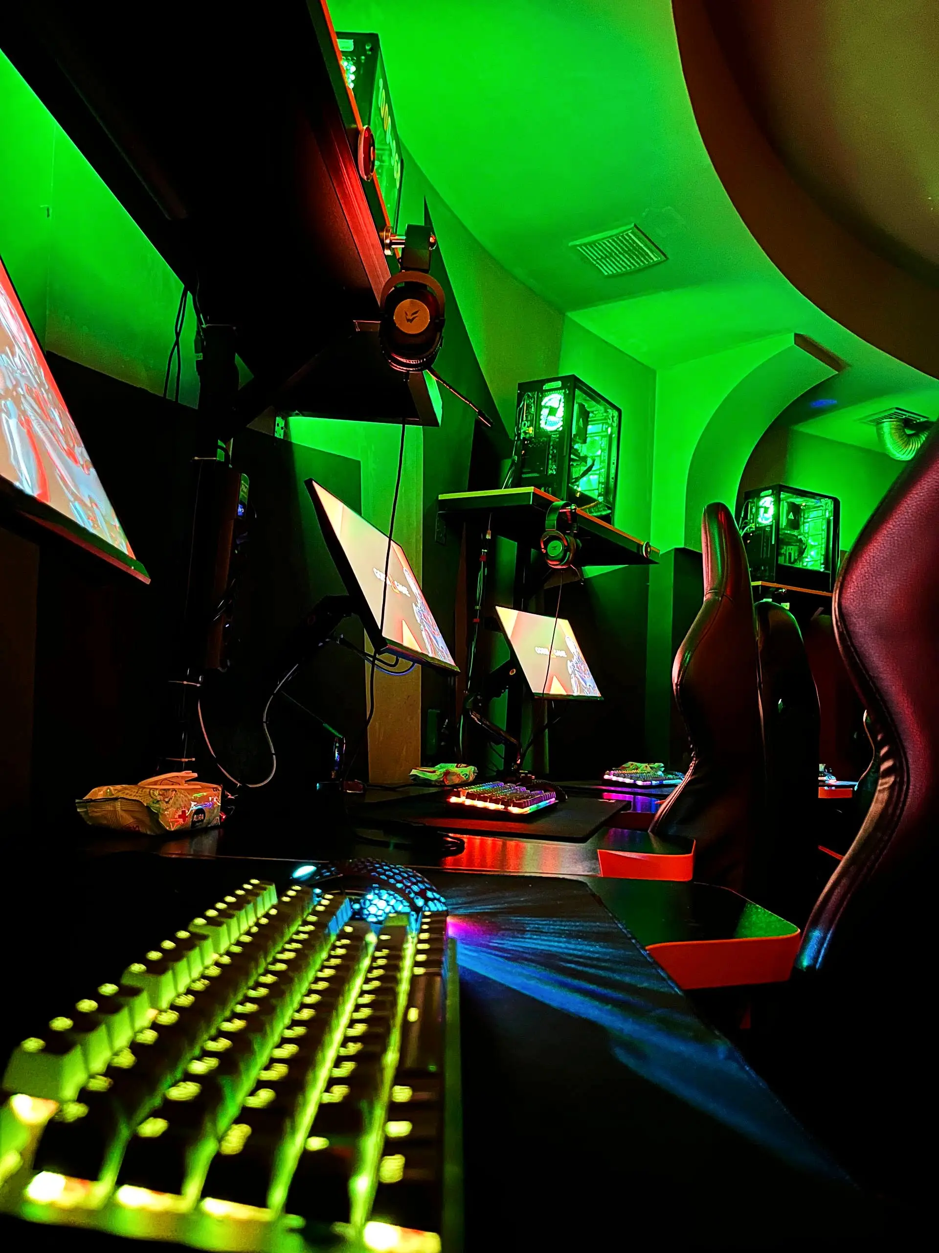 Изображение клуба Godji Game на Барамзиной № 10