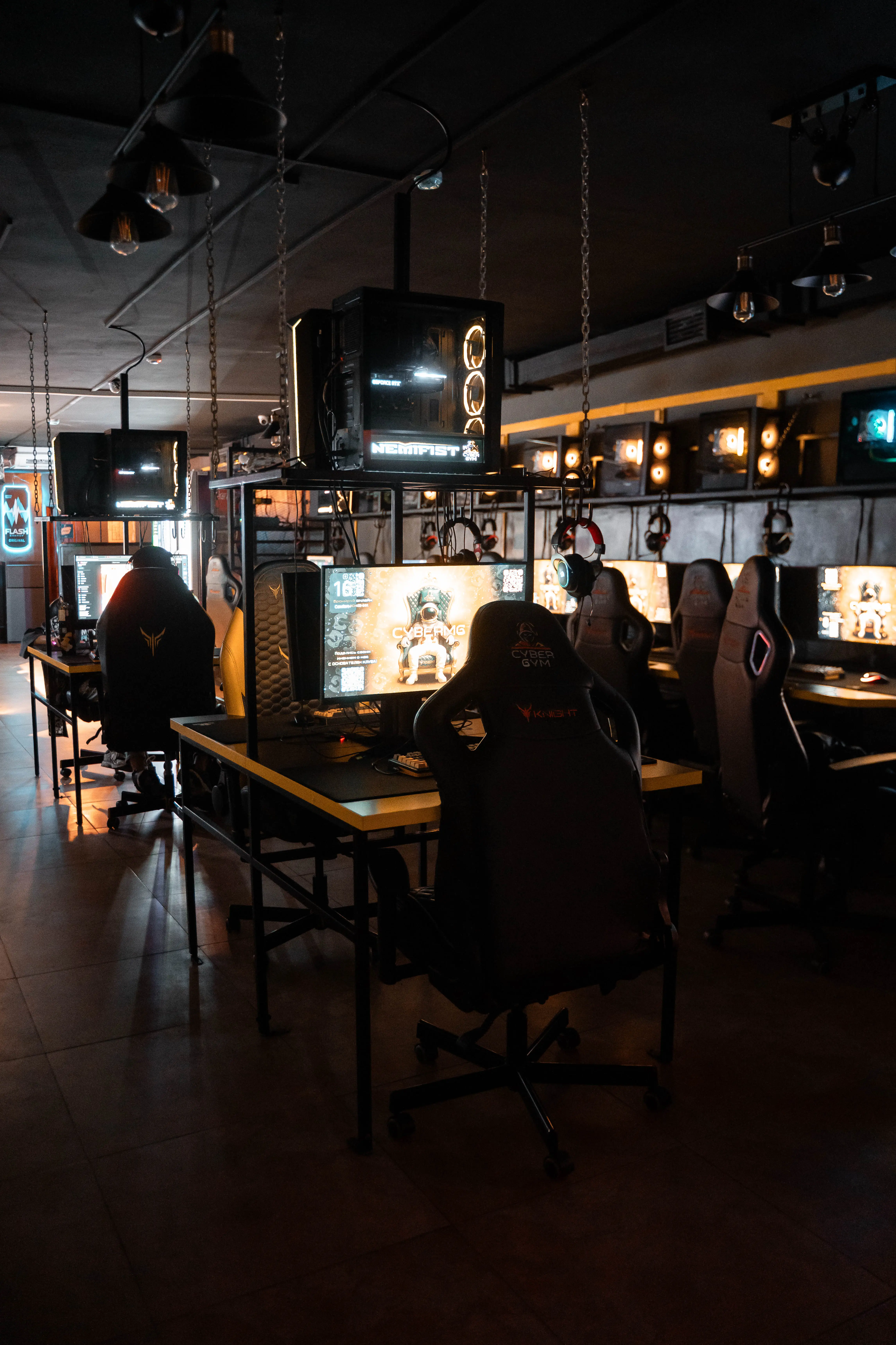 Изображение клуба CYBERMG Русская № 6