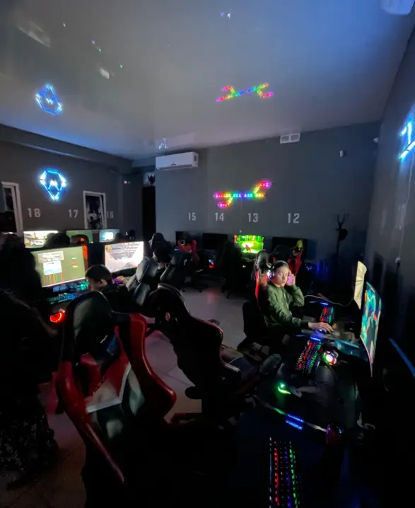 Изображение клуба Azeroth № 2