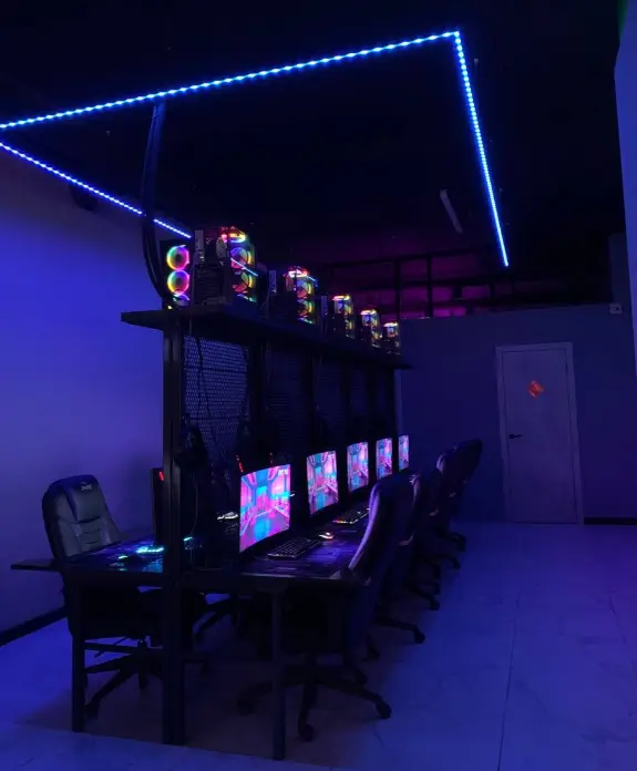 Изображение клуба Кибер Арена № 3