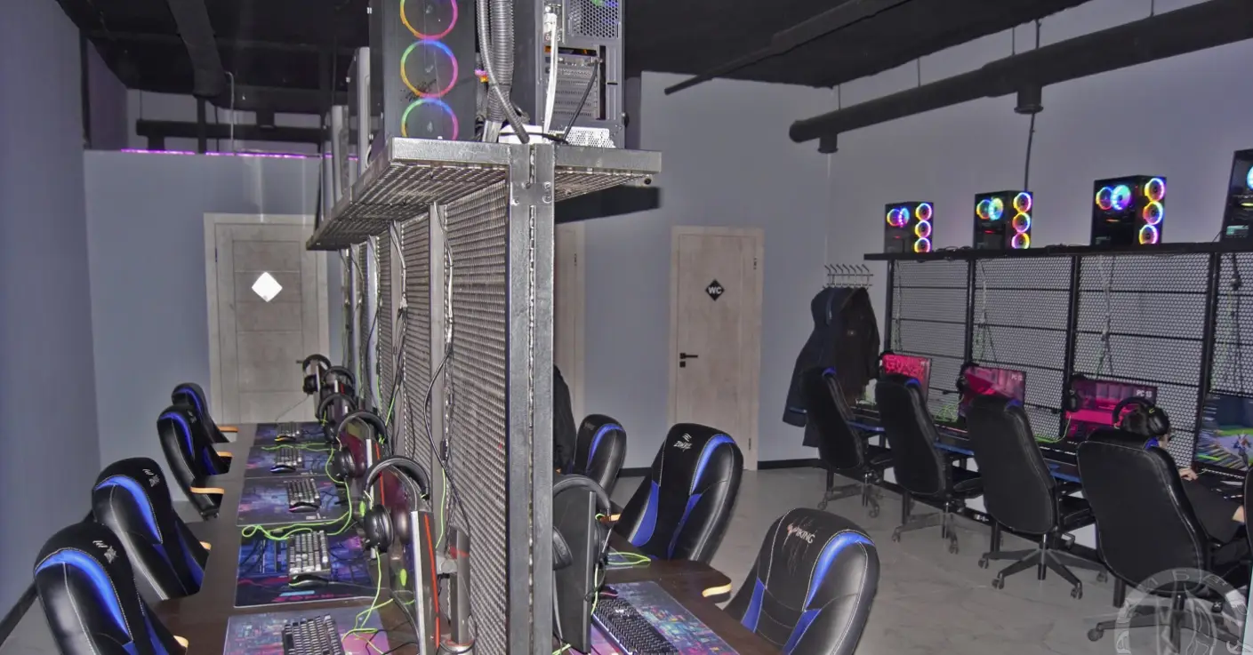 Изображение клуба Кибер Арена № 8